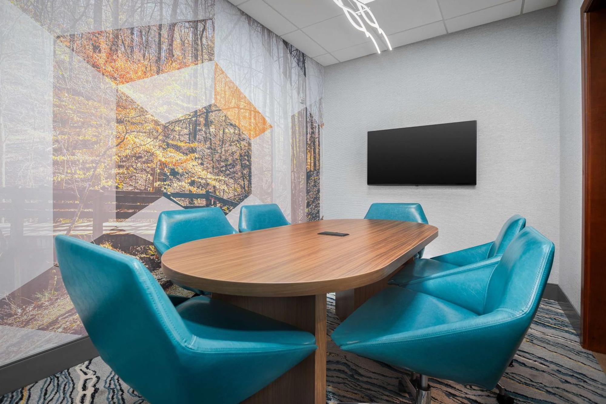 Hampton Inn & Suites Atlanta-Six Flags Лития-Спрингс Экстерьер фото