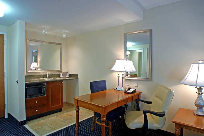 Hampton Inn & Suites Atlanta-Six Flags Лития-Спрингс Экстерьер фото