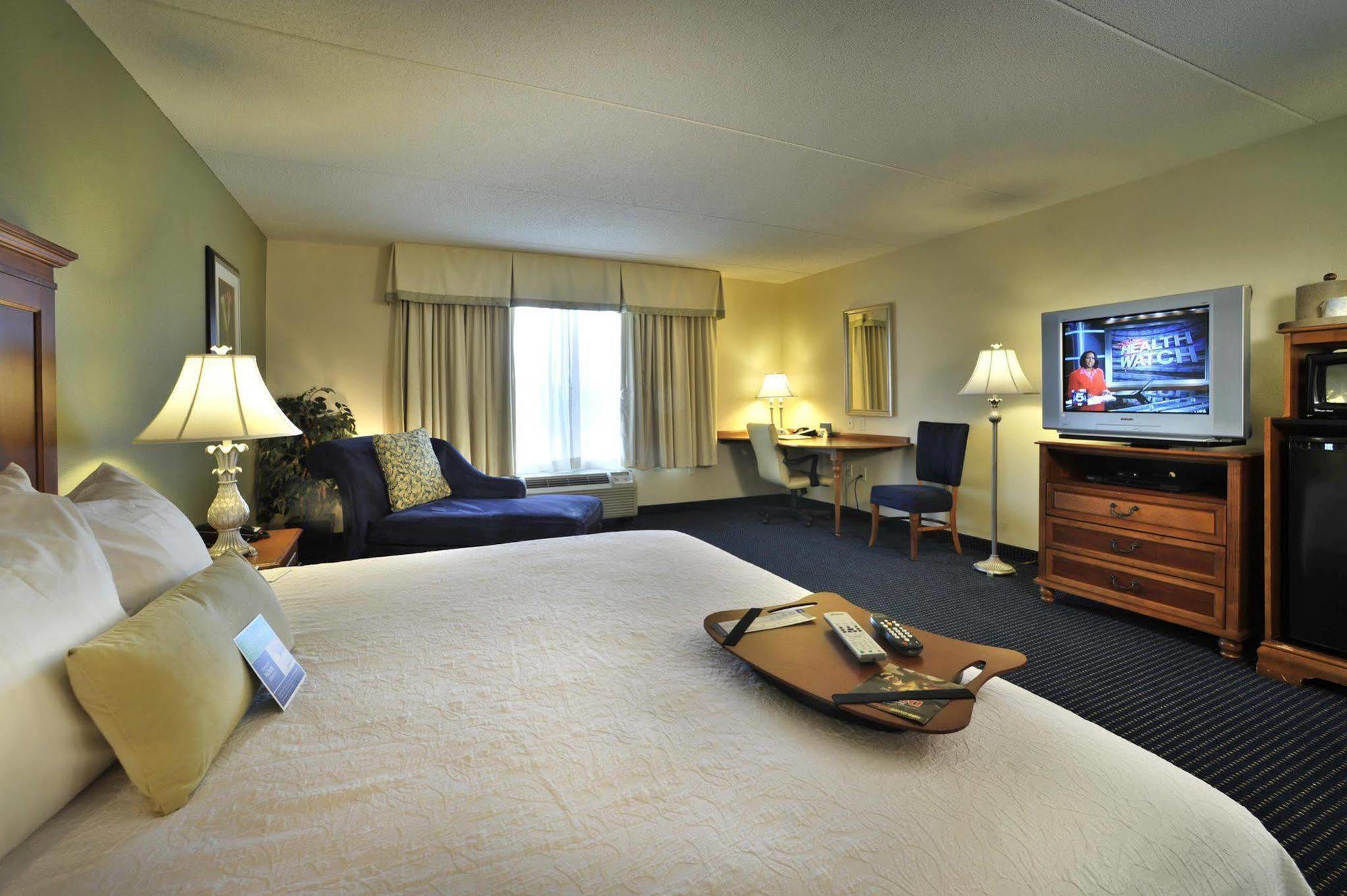 Hampton Inn & Suites Atlanta-Six Flags Лития-Спрингс Экстерьер фото